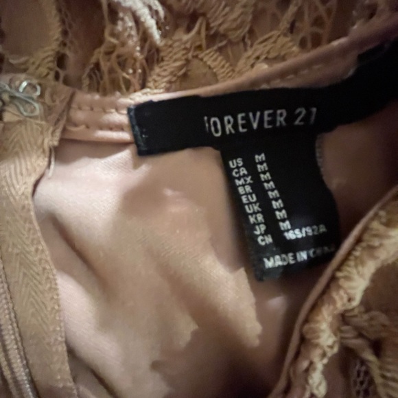 Forever 21 Floral Lace Dress M (jrs.) FREE SHIP - Picture 4 of 4